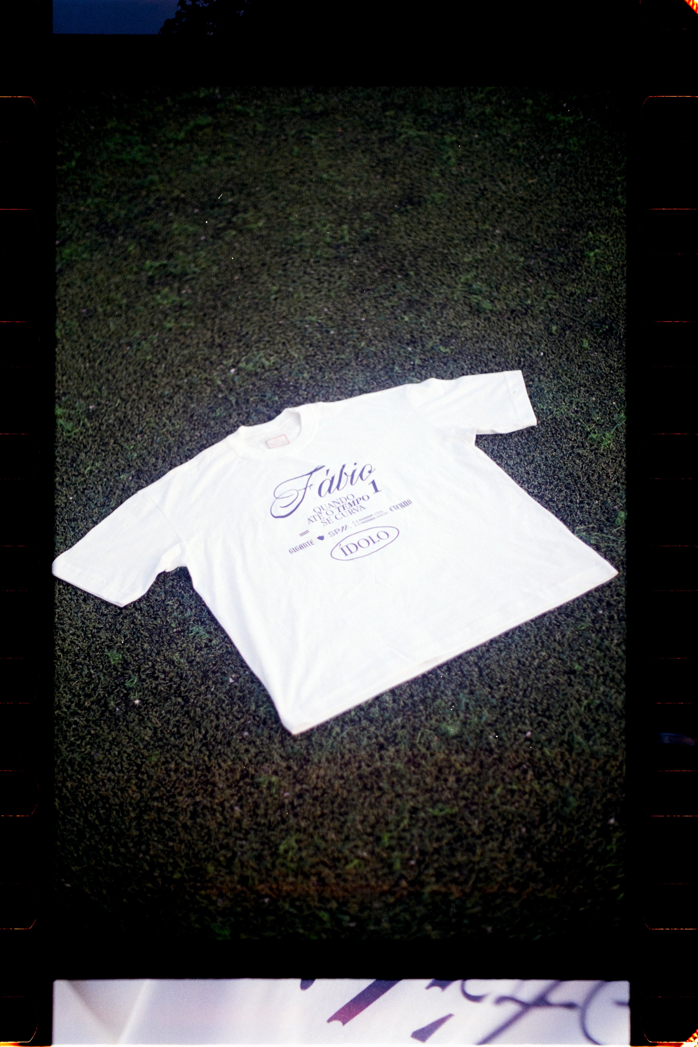 ATÉ O TEMPO SE CURVA